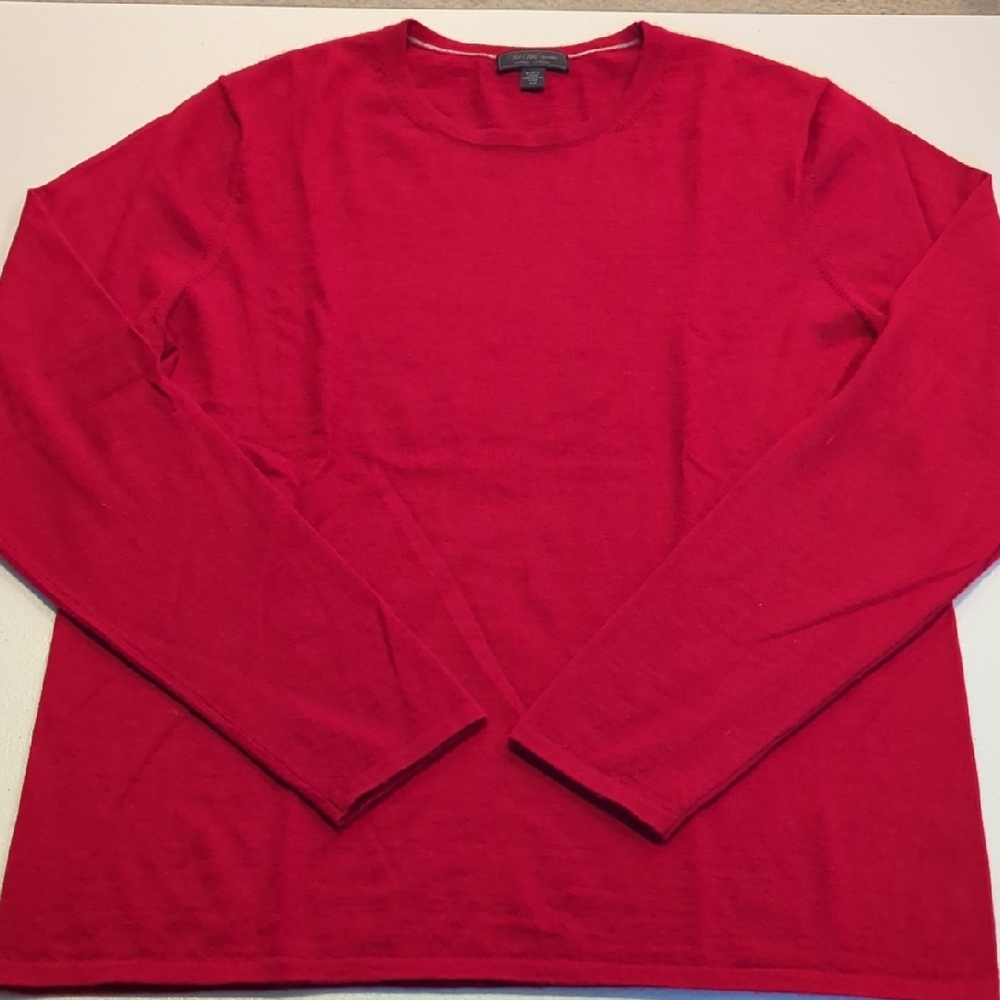 NWOT Saks Fifth Avenue Cashmere Sweater